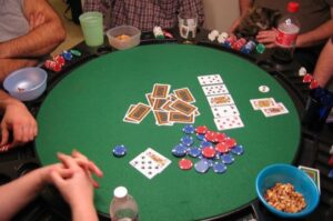 What is Straddle in Poker